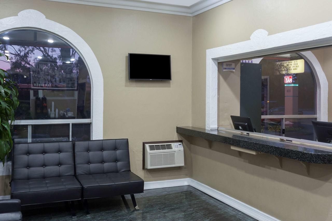 Super 8 By Wyndham San Diego Hotel Circle - thumb 33