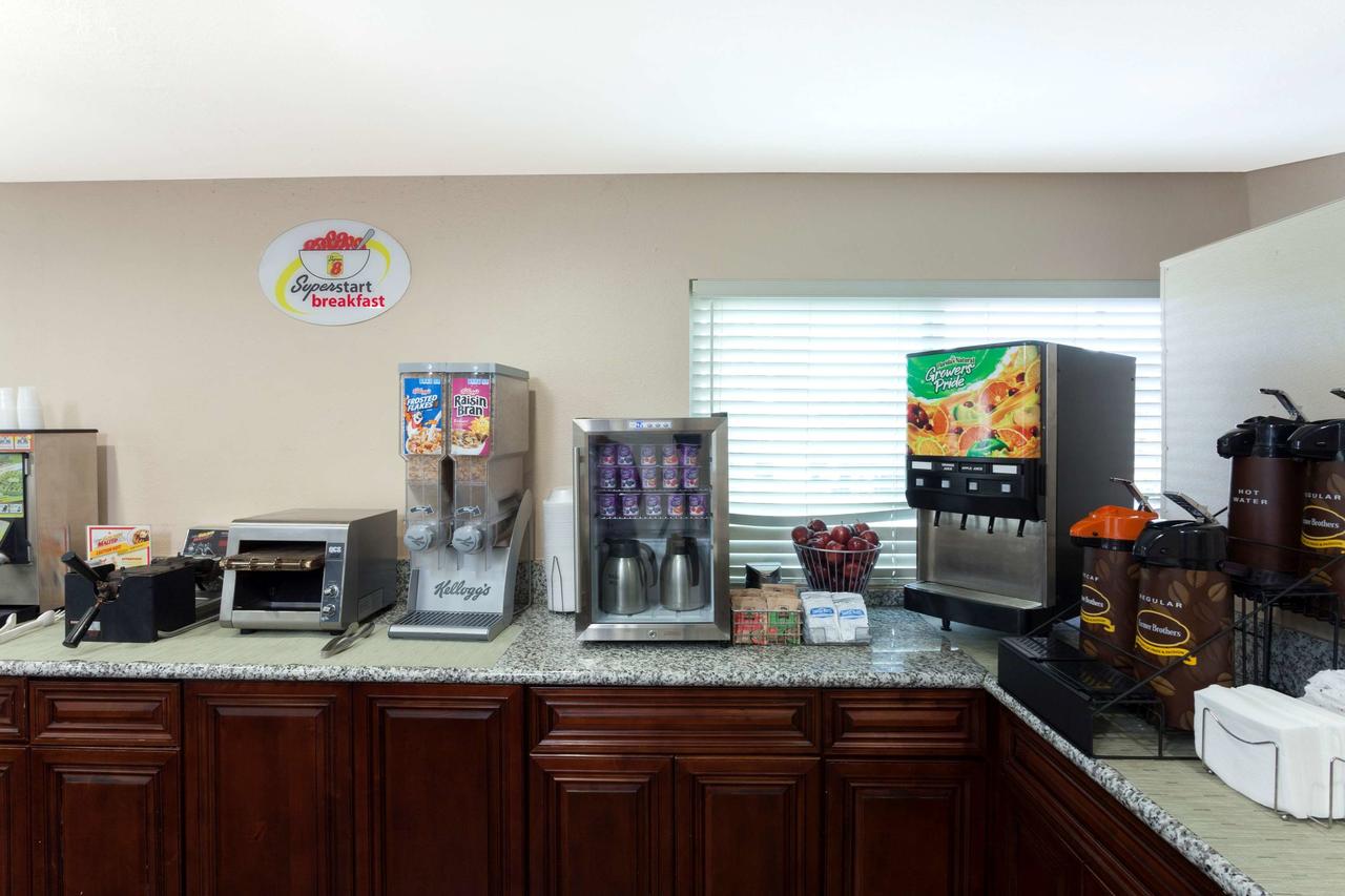 Super 8 By Wyndham San Diego Hotel Circle - thumb 31