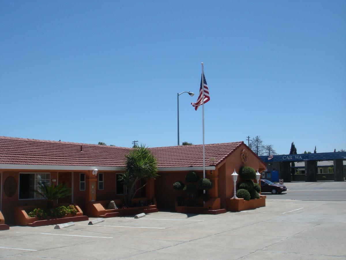Economy Inn Los Banos - thumb 4