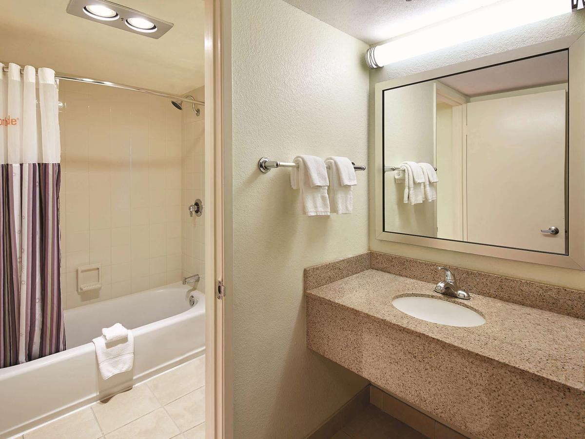 La Quinta By Wyndham San Diego SeaWorld/Zoo Area - thumb 12