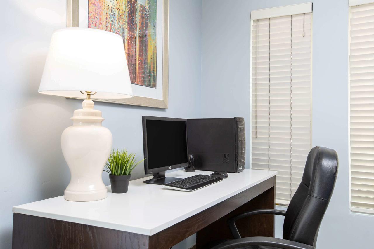 Baymont By Wyndham San Diego Downtown - thumb 32