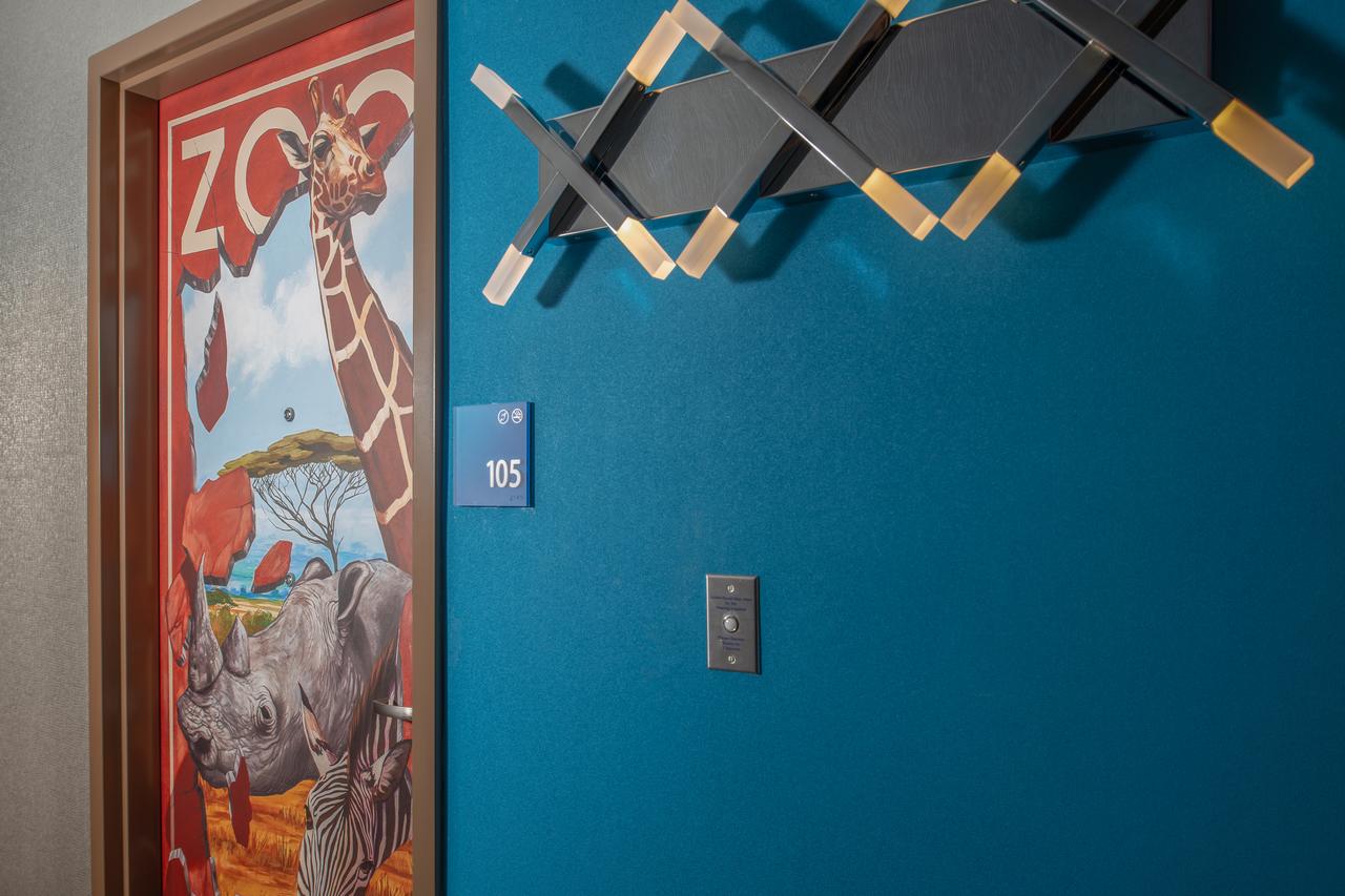 Staypineapple At Hotel Z - thumb 8