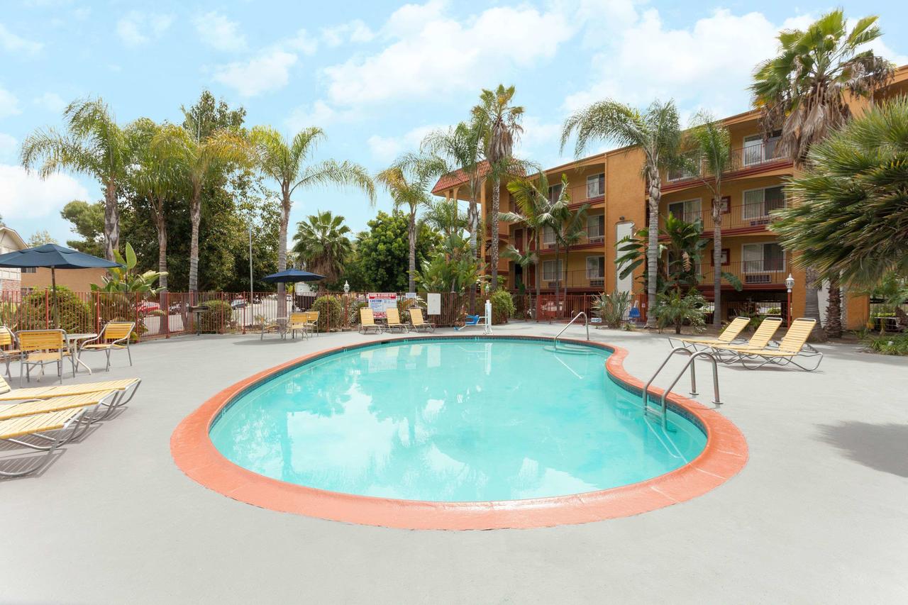 Days Inn By Wyndham Mission Valley Qualcomm Stadium/SDSU - thumb 12