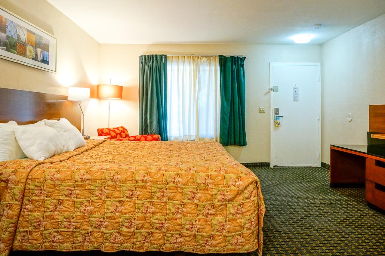 Days Inn By Wyndham Mission Valley Qualcomm Stadium/SDSU - thumb 8