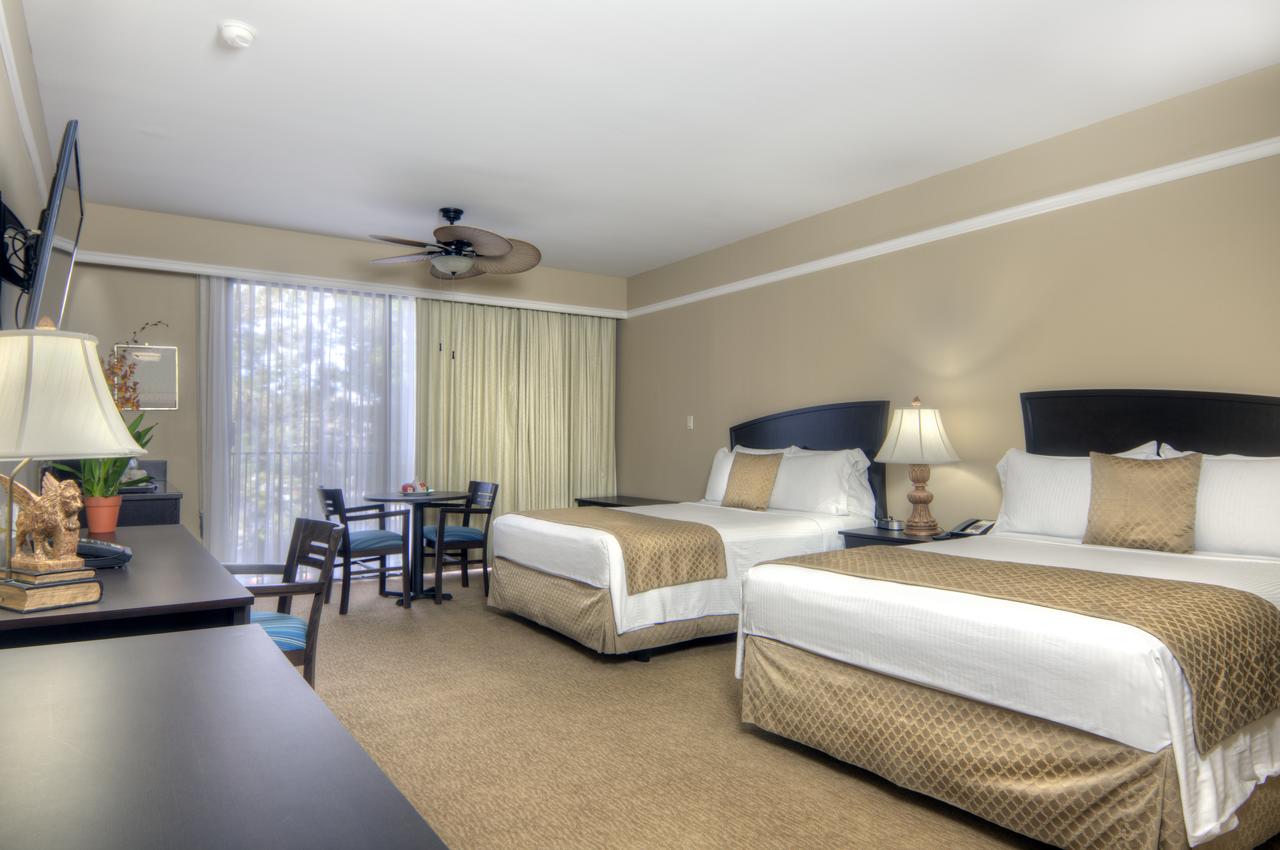 Dinah's Garden Hotel - thumb 35