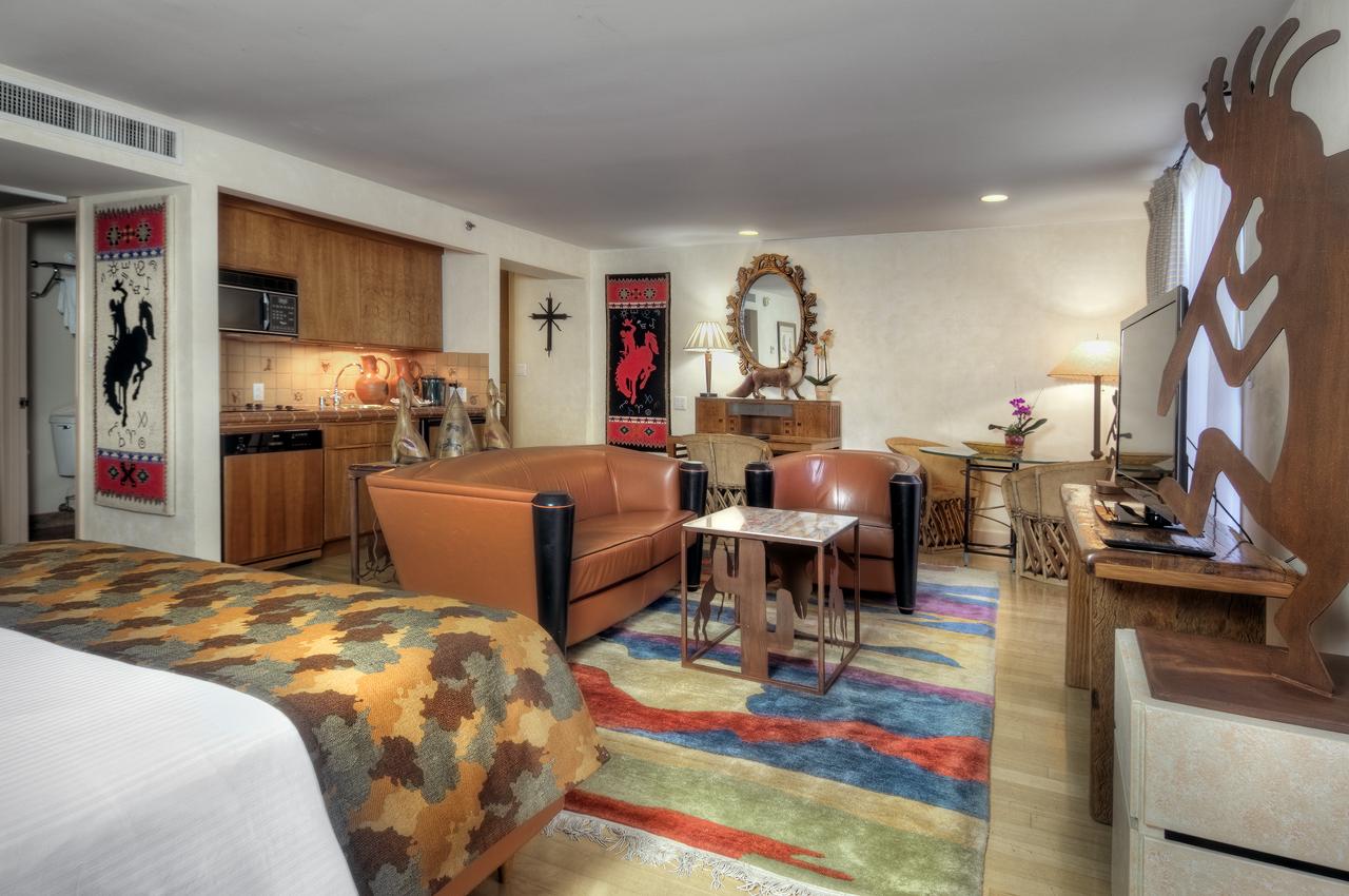 Dinah's Garden Hotel - thumb 24