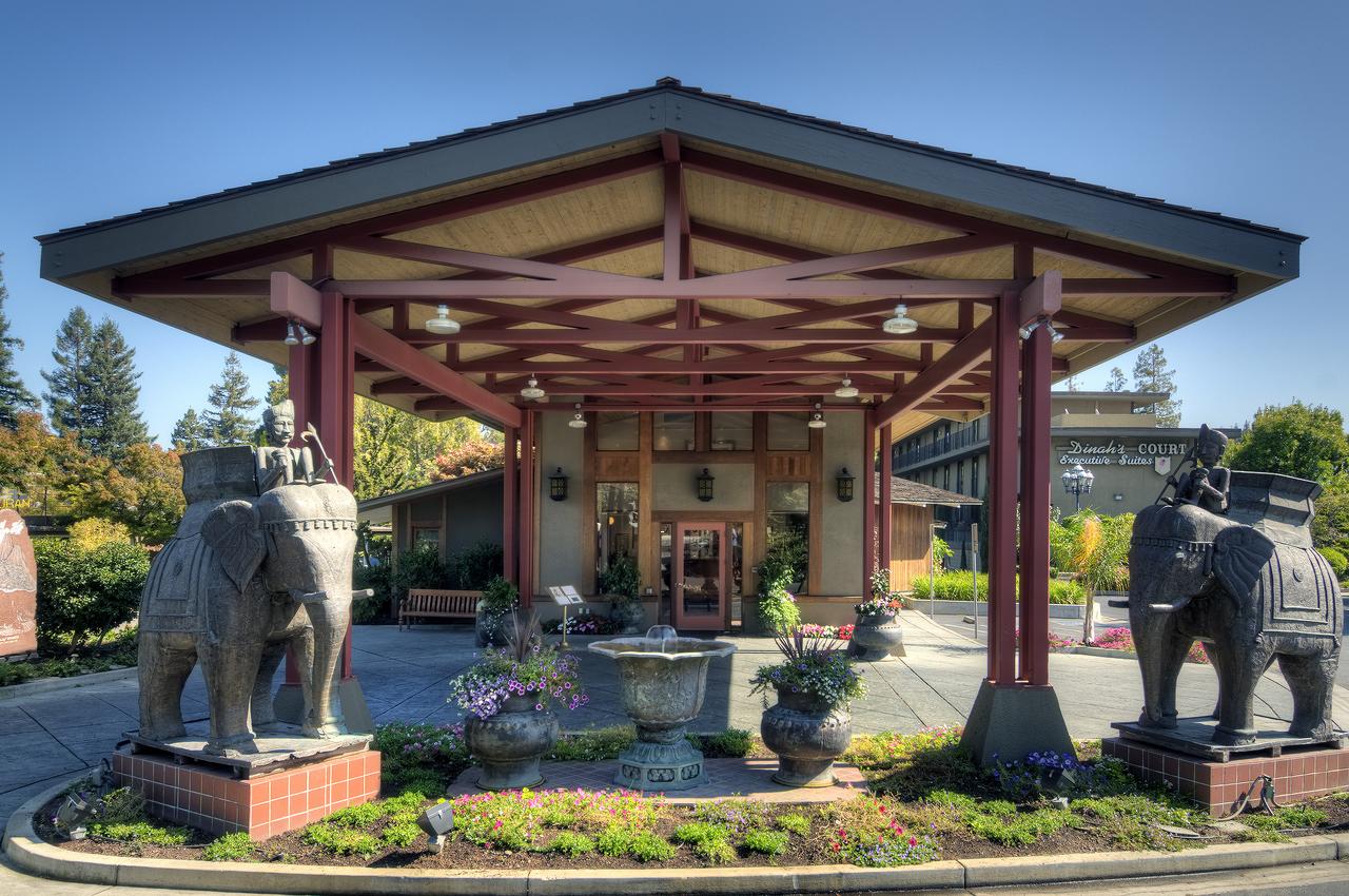 Dinah's Garden Hotel - thumb 15