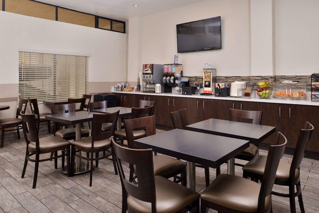 Best Western Airpark Hotel - thumb 16