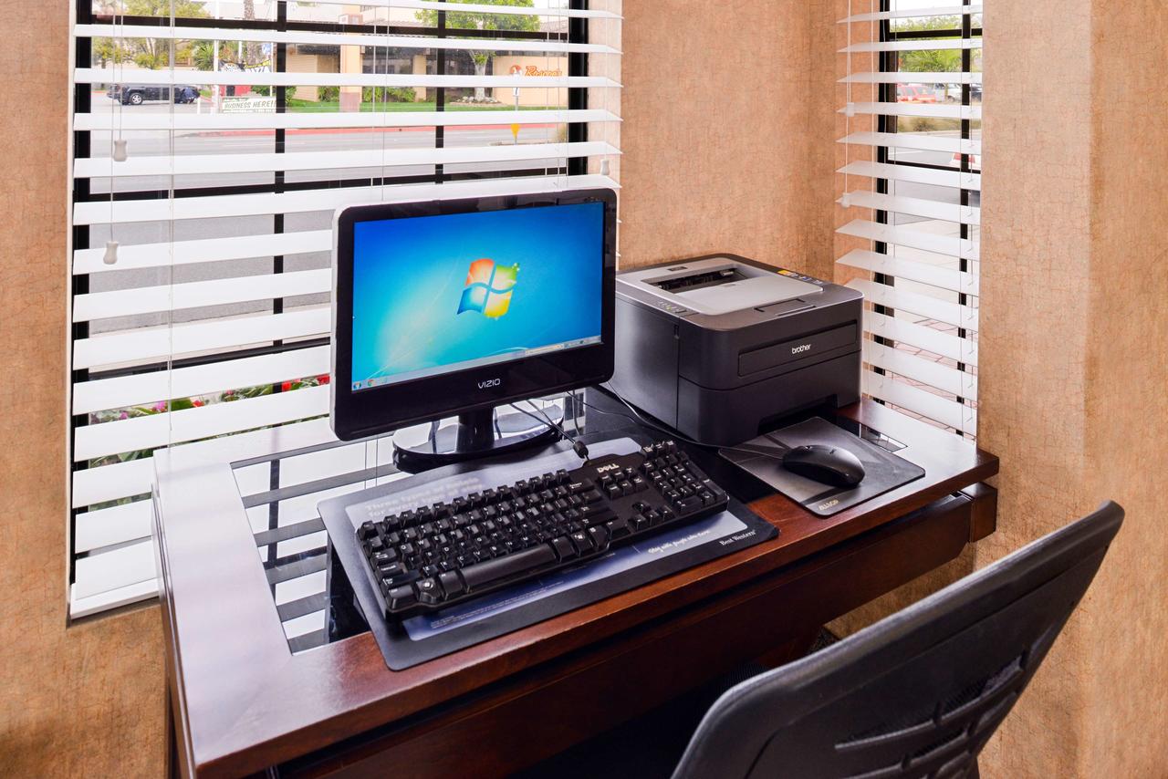 Best Western Airpark Hotel - thumb 1