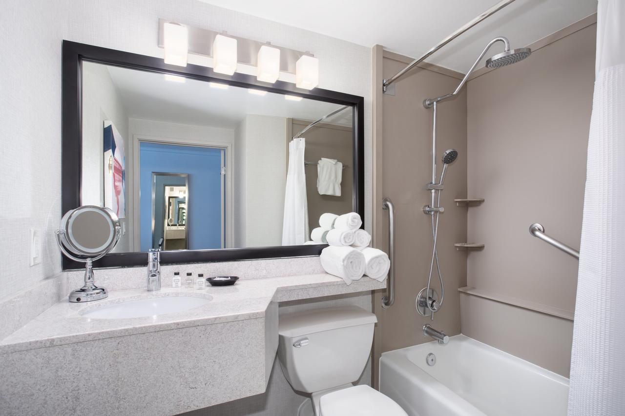Crowne Plaza Costa Mesa Orange County - thumb 8