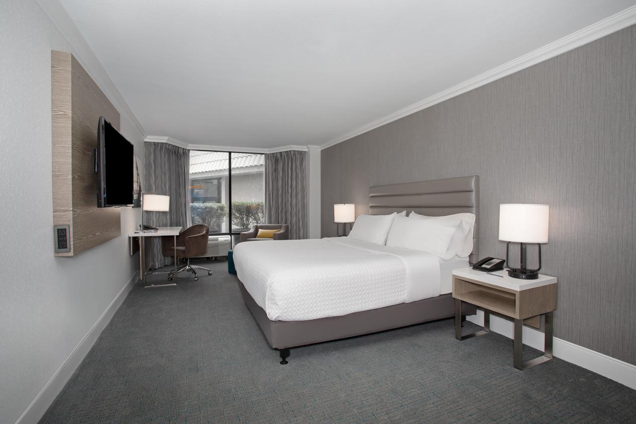 Crowne Plaza Costa Mesa Orange County - thumb 17