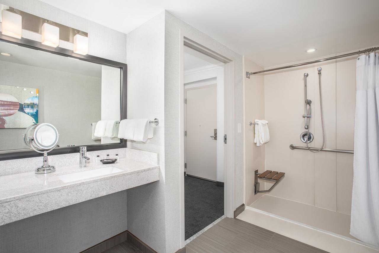 Crowne Plaza Costa Mesa Orange County - thumb 3