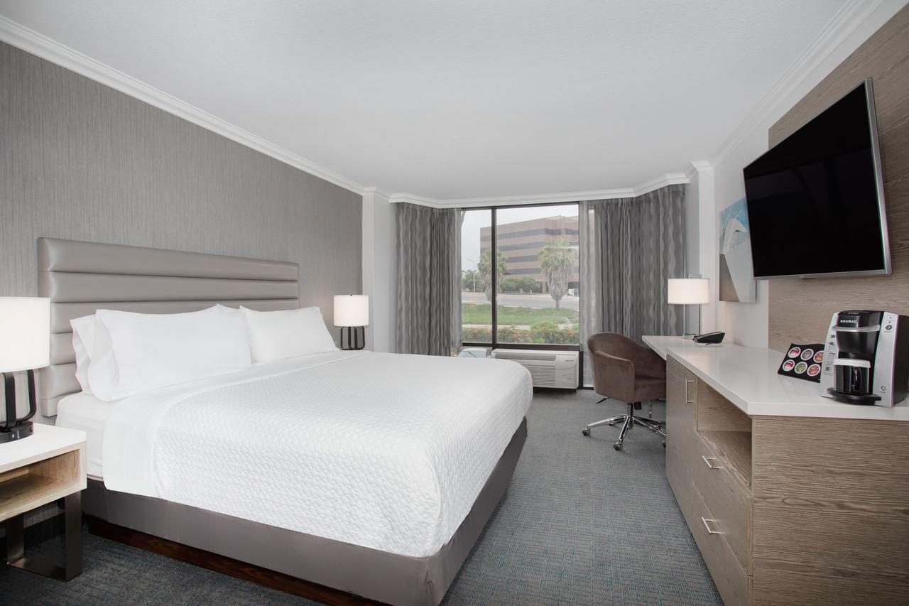 Crowne Plaza Costa Mesa Orange County - thumb 6