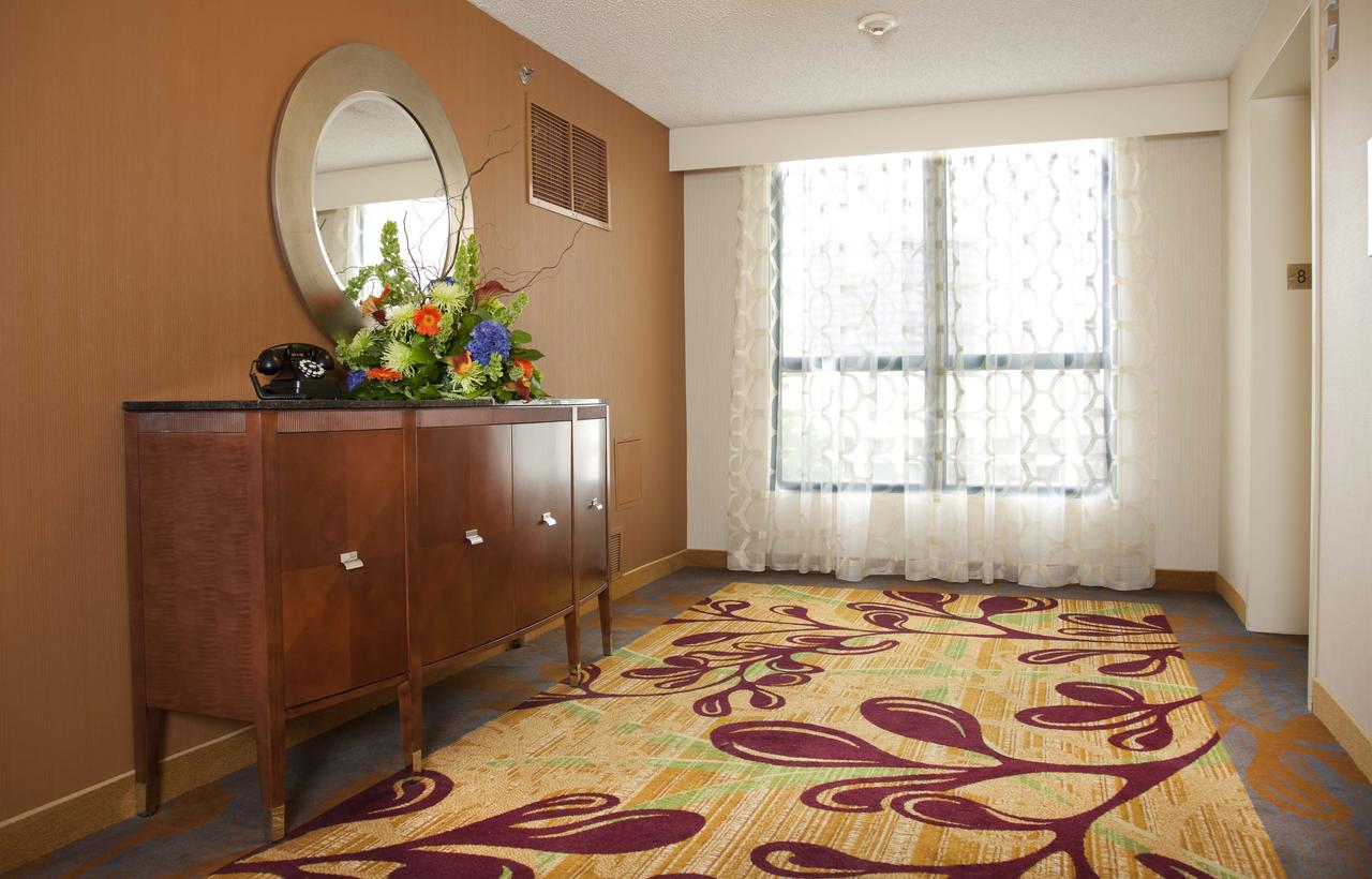 Costa Mesa Marriott - thumb 25