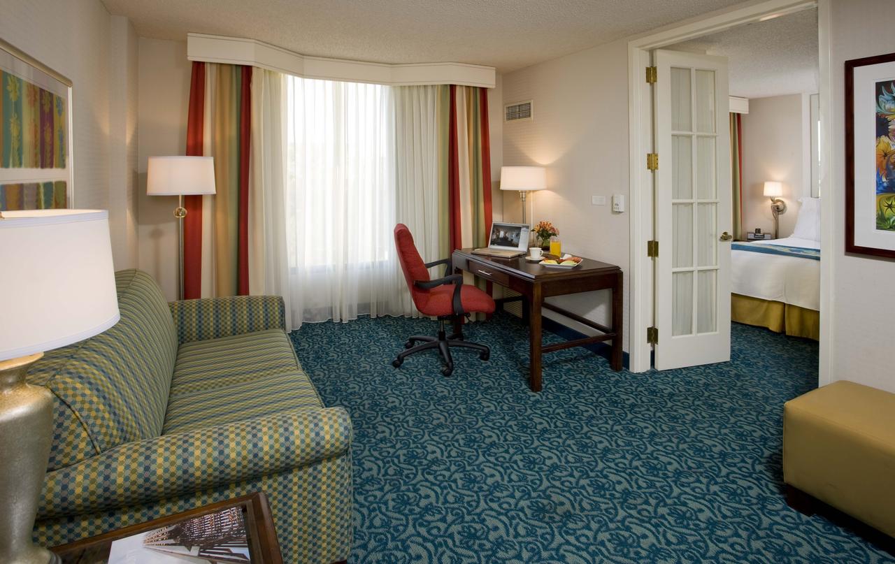 Costa Mesa Marriott - thumb 12