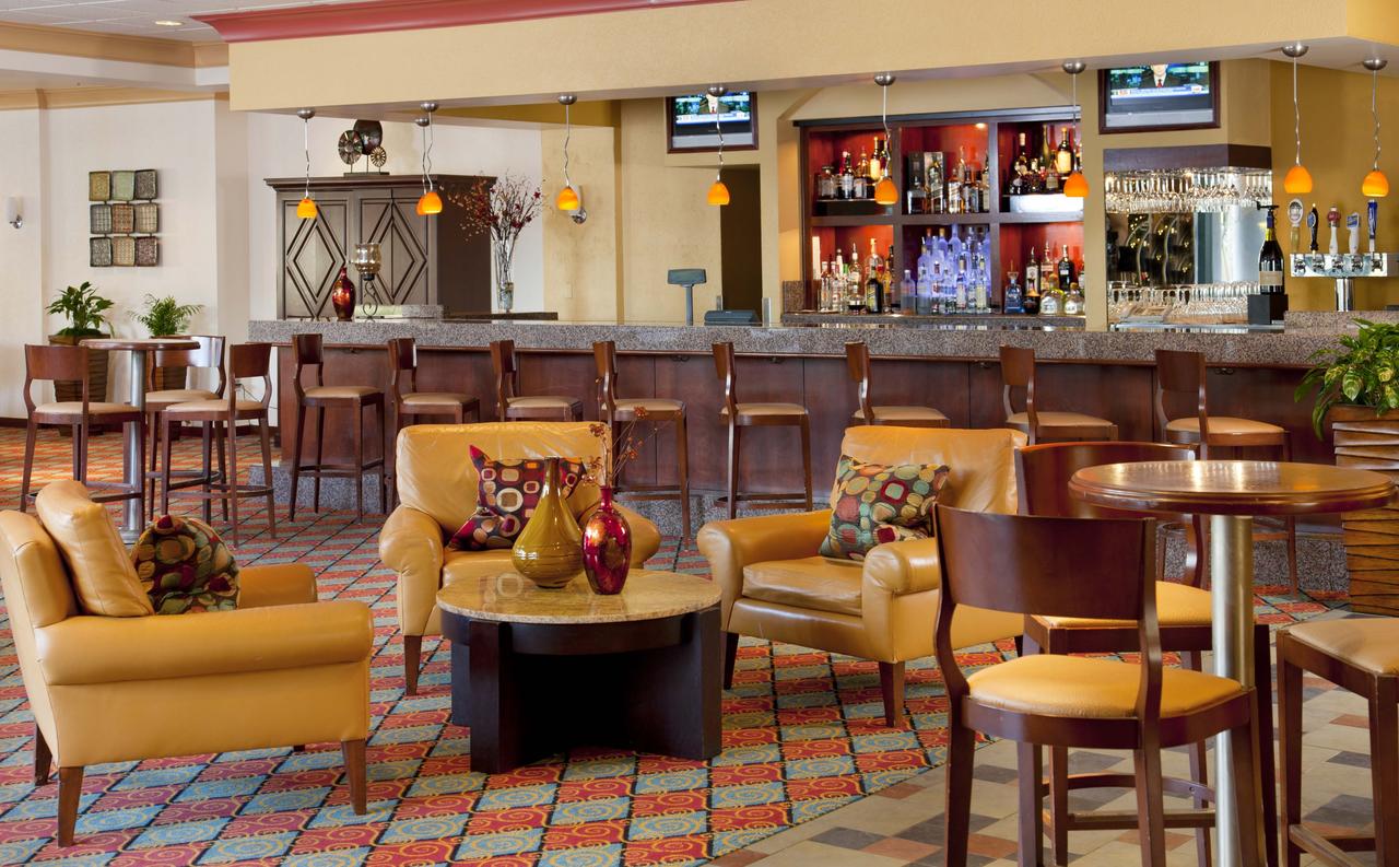 Costa Mesa Marriott - thumb 20