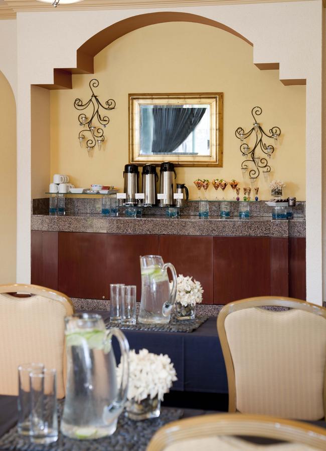 Costa Mesa Marriott - thumb 28