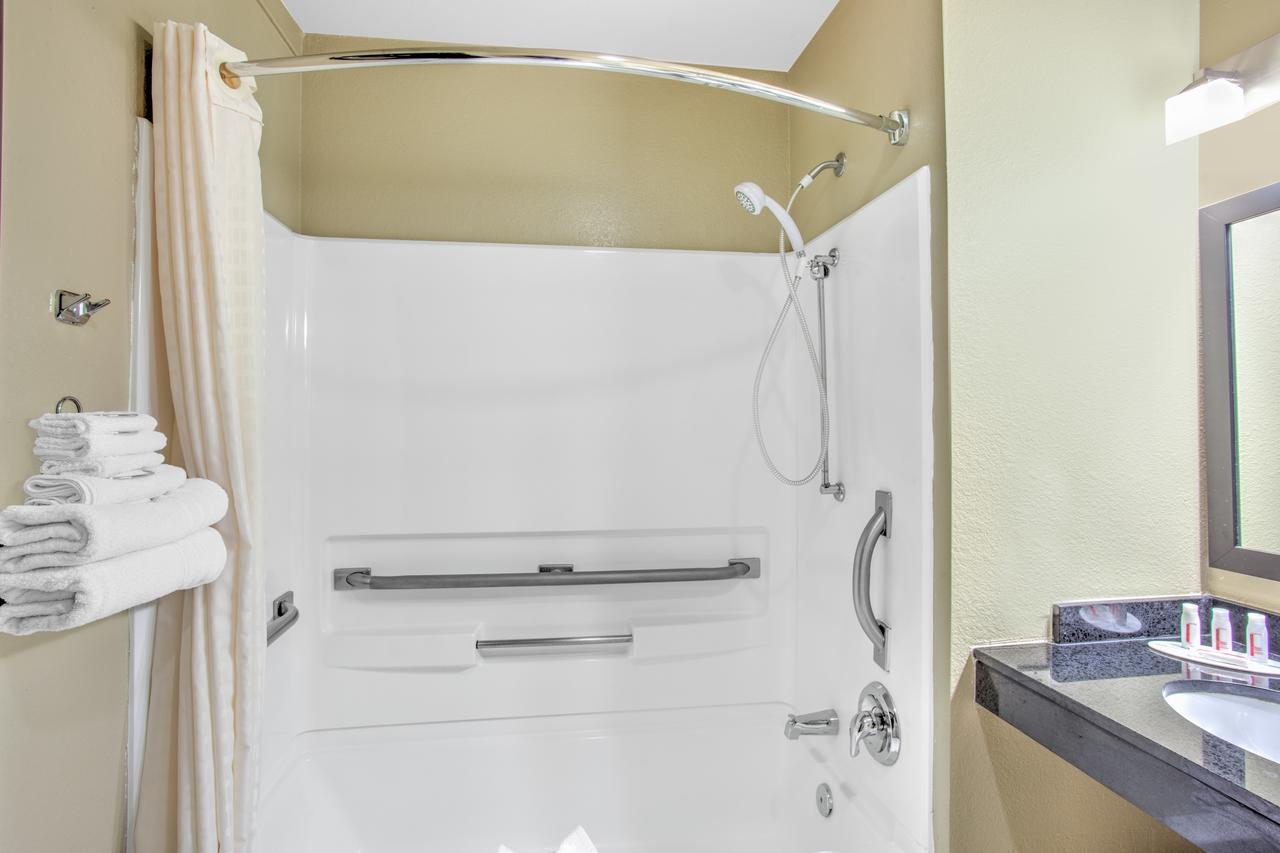 Super 8 By Wyndham Blythe - thumb 3