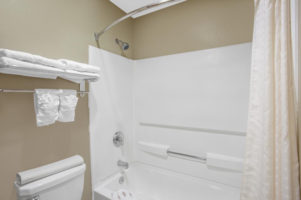 Super 8 By Wyndham Blythe - thumb 27