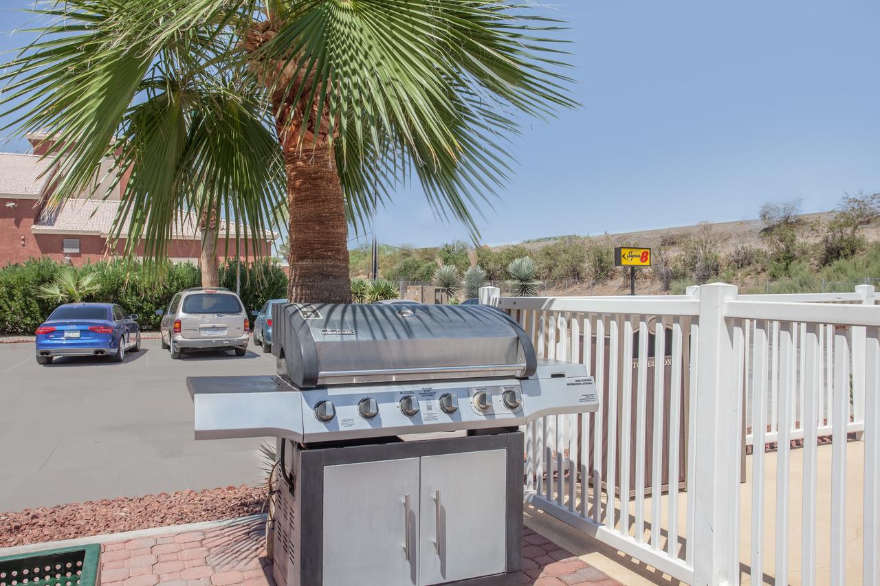 Super 8 By Wyndham Blythe - thumb 14