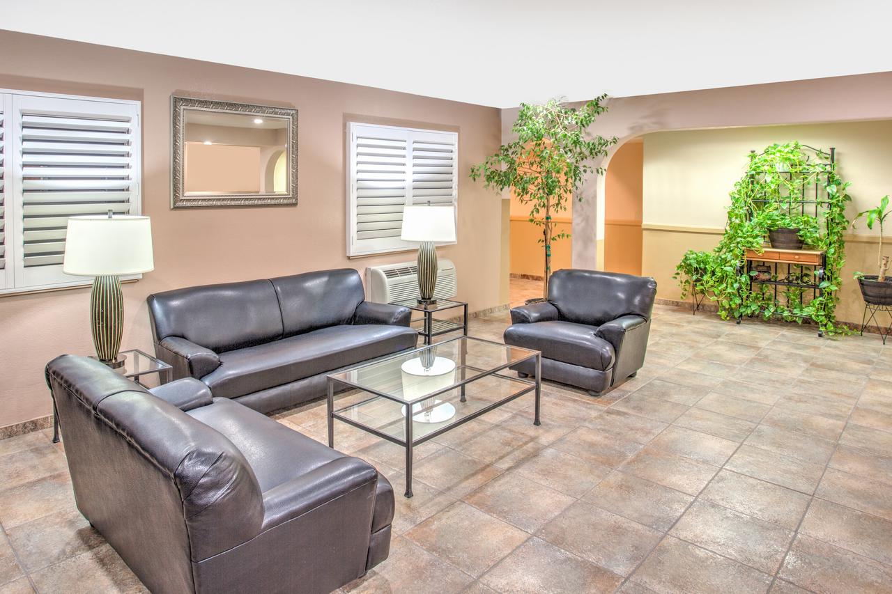 Super 8 By Wyndham Blythe - thumb 16