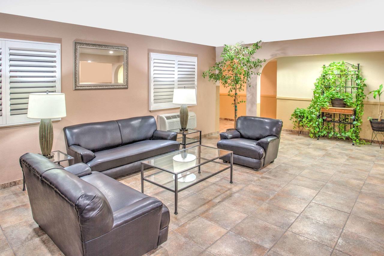 Super 8 By Wyndham Blythe - thumb 41