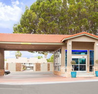 Super 8 by Wyndham Pasadena/LA Area - USA Accommodation