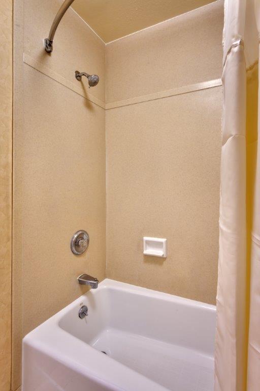 Cortona Inn And Suites Anaheim Resort - thumb 21