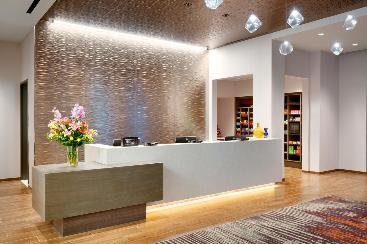 Hampton Inn & Suites Anaheim Resort Convention Center - thumb 20