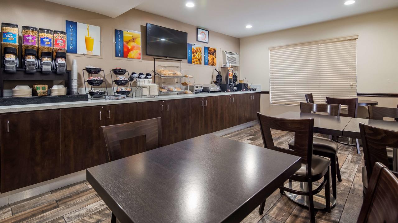 Best Western Courtesy Inn - thumb 3