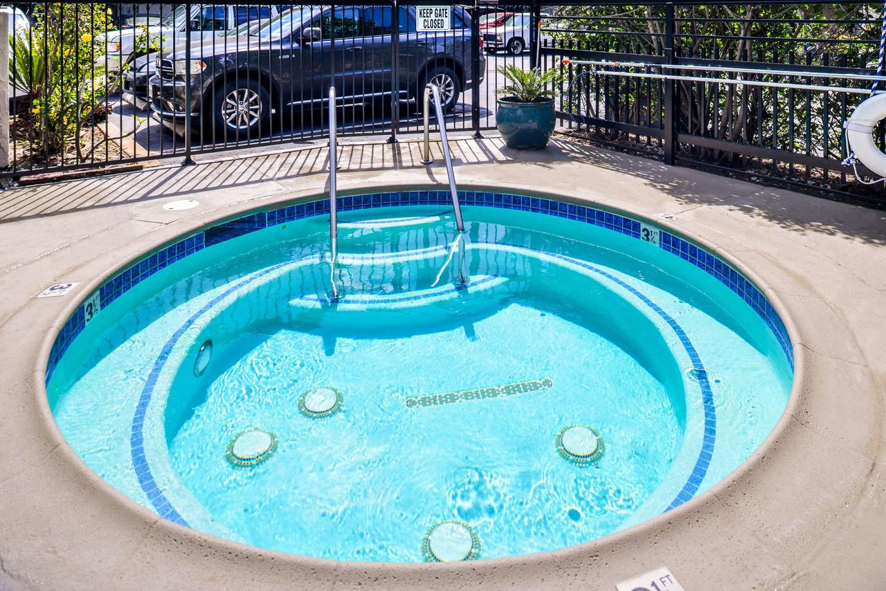 Best Western Courtesy Inn - thumb 23