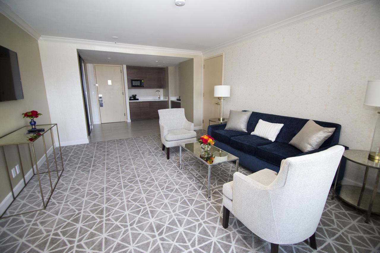Hilton Los Angeles-Universal City - thumb 28