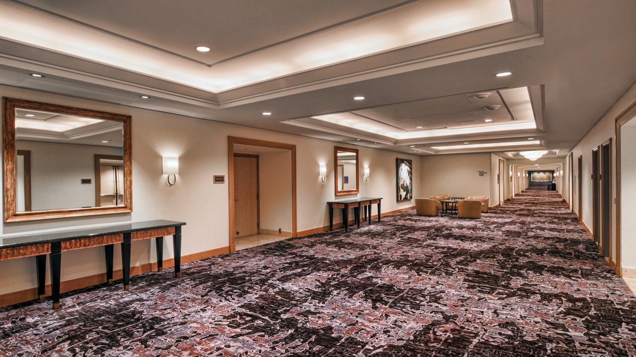 Hilton Los Angeles Airport - thumb 8