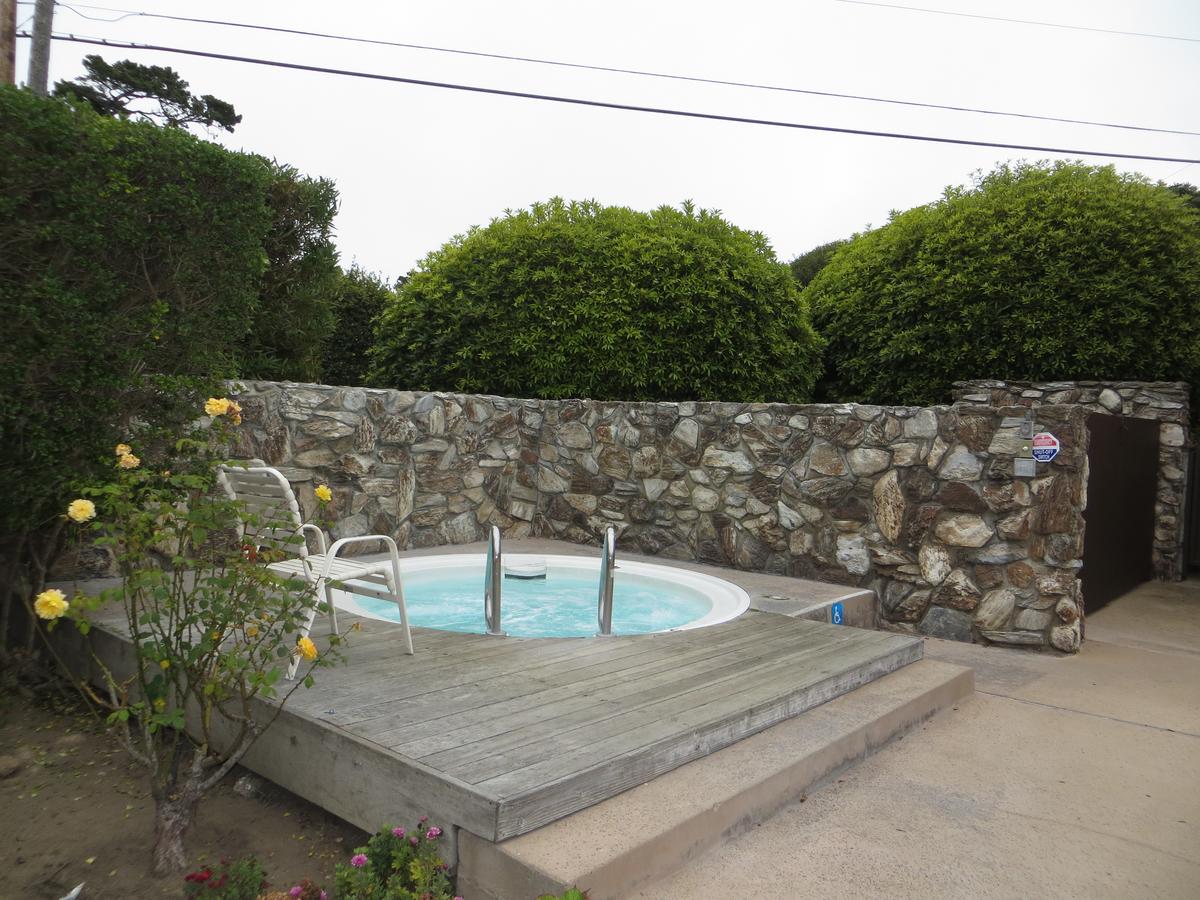 The Monarch Resort - thumb 19