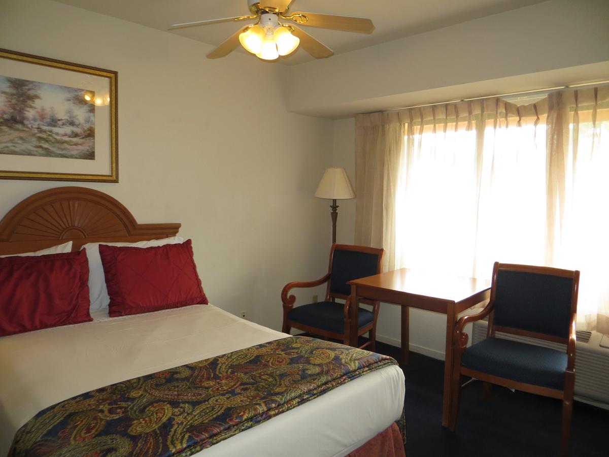 The Monarch Resort - thumb 43