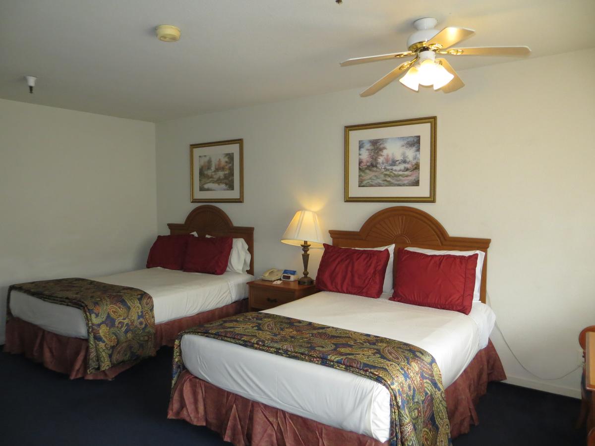 The Monarch Resort - thumb 42