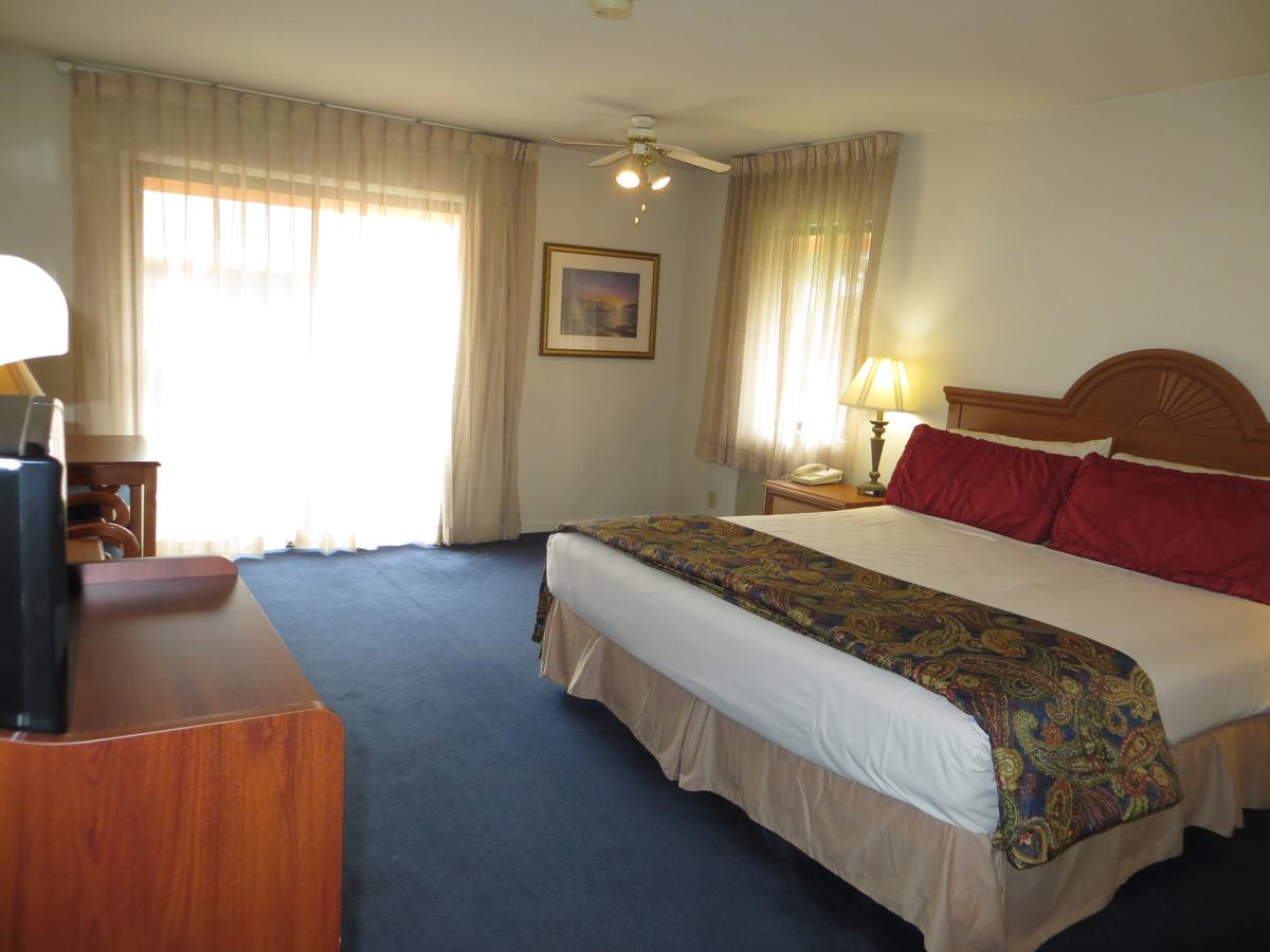 The Monarch Resort - thumb 21