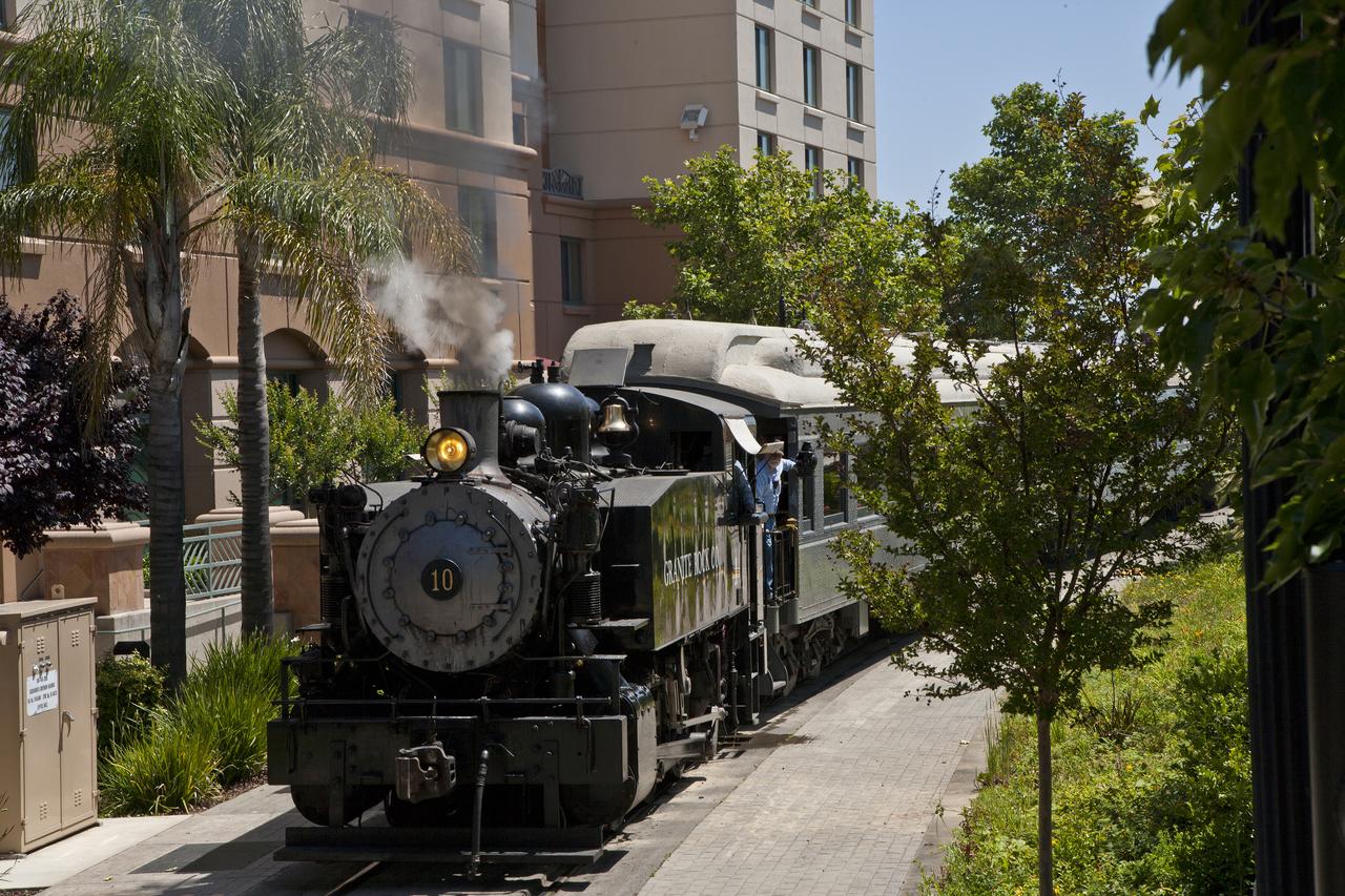 Embassy Suites By Hilton Sacramento Riverfront Promenade - thumb 5