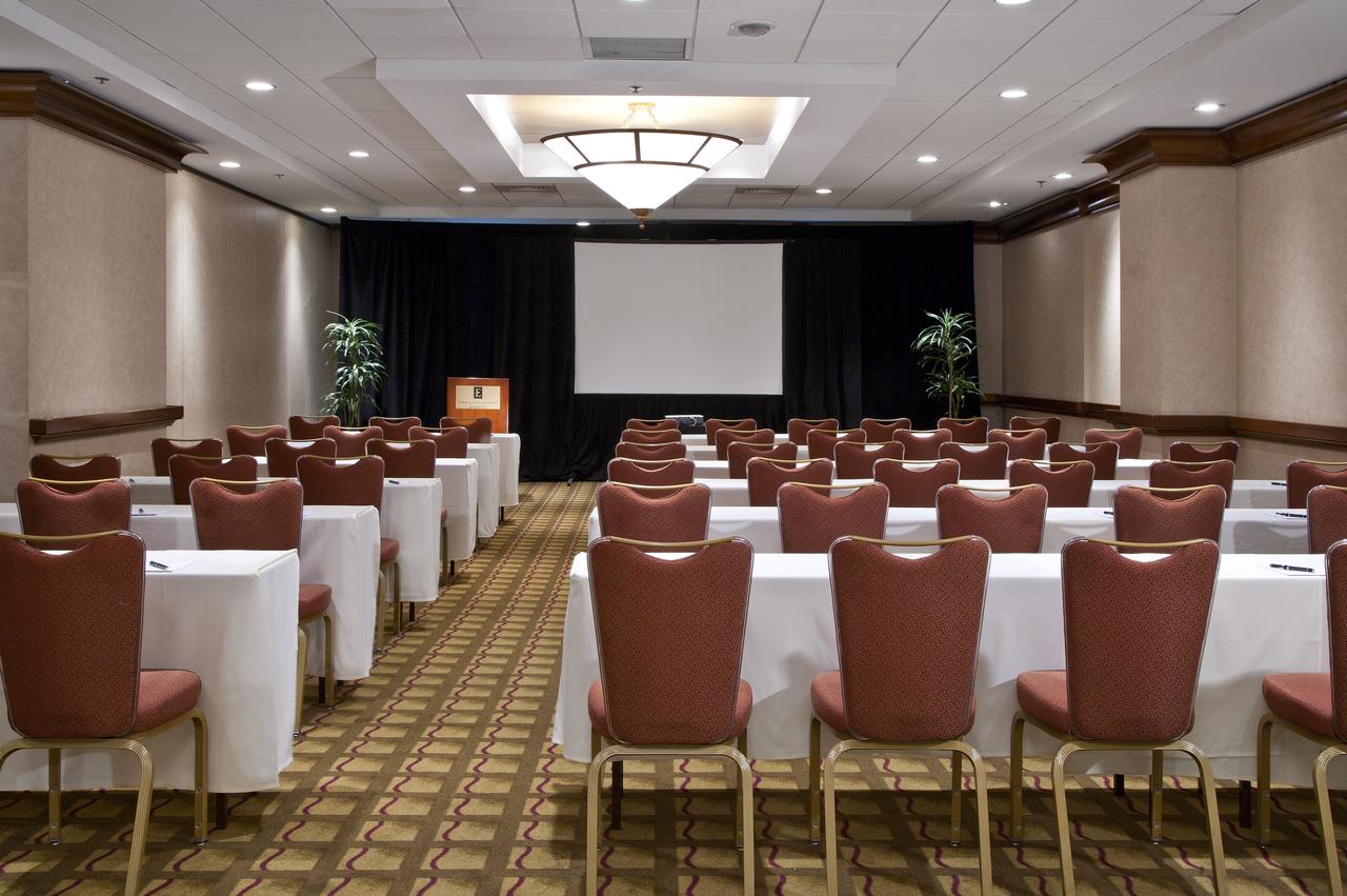 Embassy Suites By Hilton Sacramento Riverfront Promenade - thumb 11