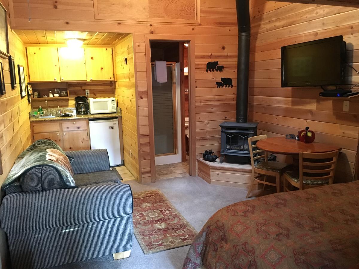 Holly's Place - thumb 0