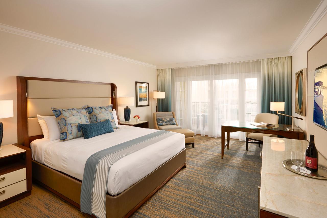 Balboa Bay Resort - thumb 5