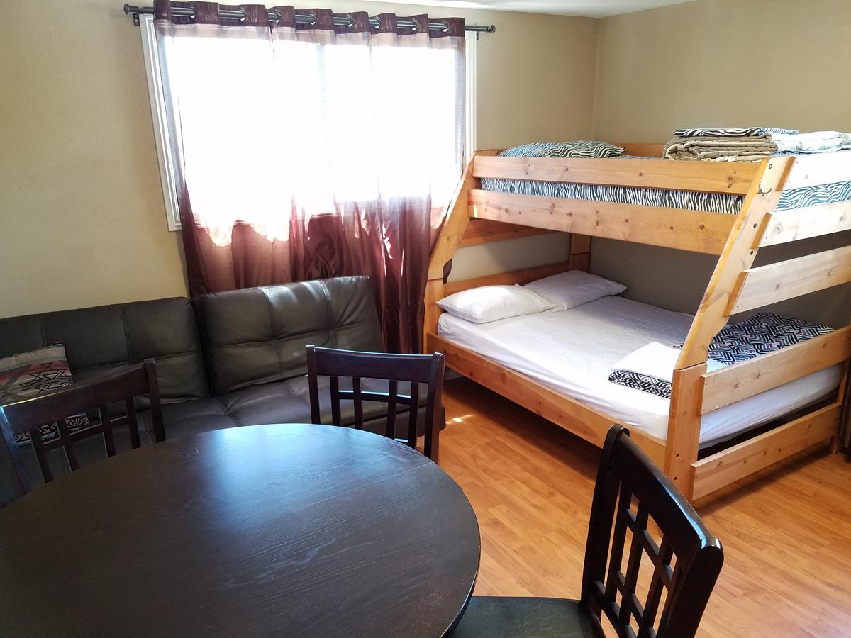 Big Bear Hostel - thumb 25