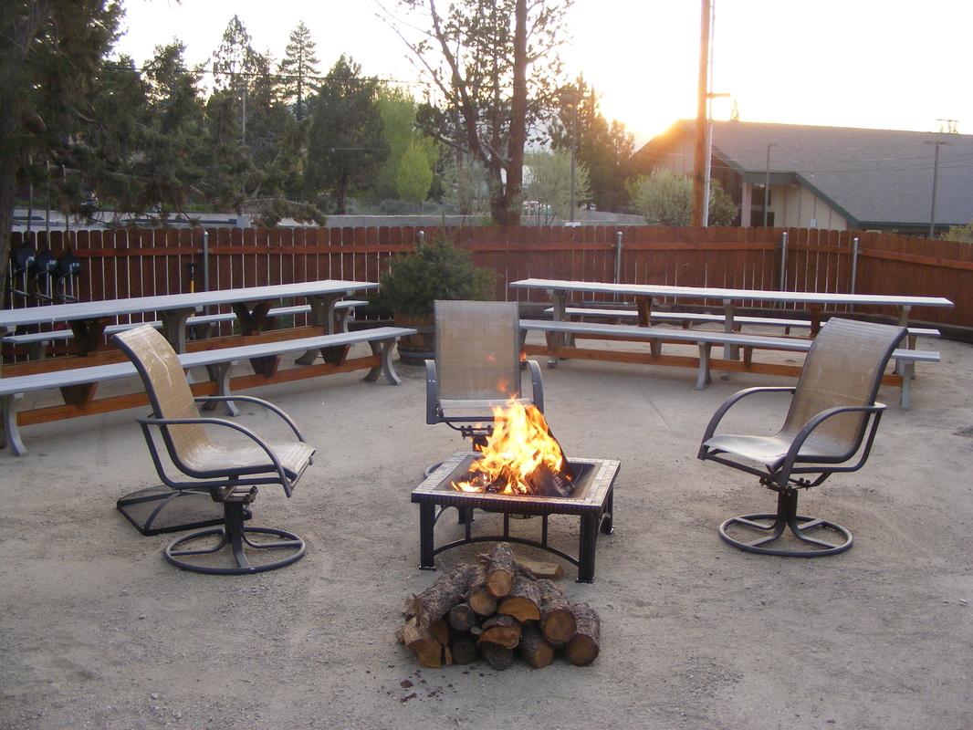 Big Bear Hostel - thumb 5