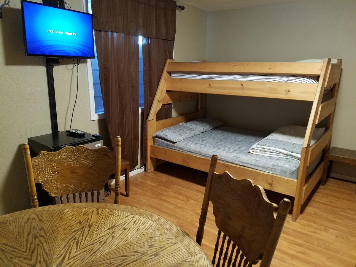 Big Bear Hostel - thumb 22