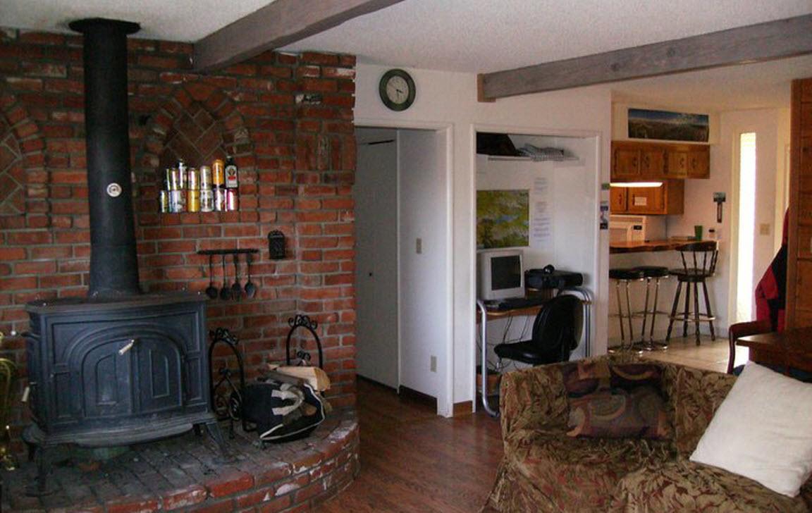 Big Bear Hostel - thumb 9