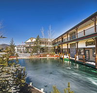 Holiday Inn Resort The Lodge at Big Bear Lake - Students Accommodation