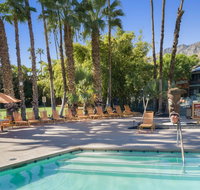 Caliente Tropics - China Accommodation