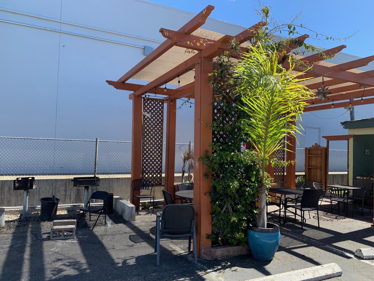 Sandyland Reef Inn - thumb 16