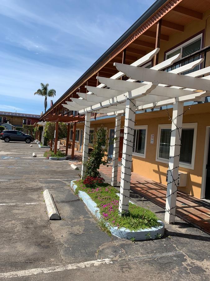 Sandyland Reef Inn - thumb 3