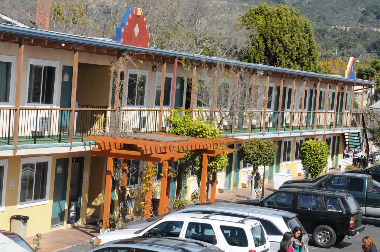 Sandyland Reef Inn - thumb 36